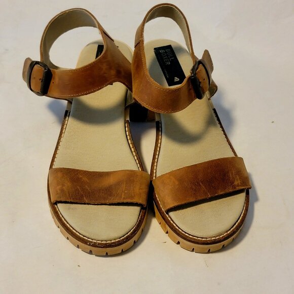 SOLD - Bull Boxer Strappy Sandals size 8 Chunk Heeled - Picture 1 of 10